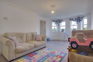 Lounge/Diner- click for photo gallery